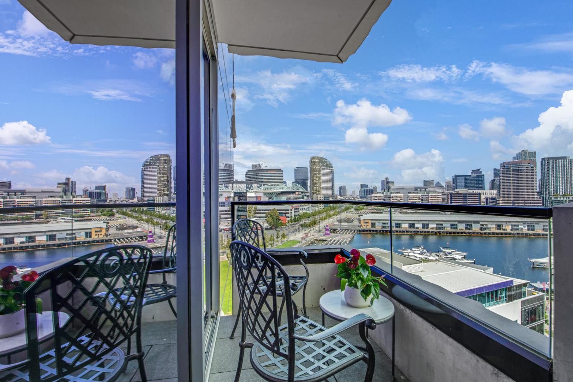 The Sebel Residences Melbourne Docklands Serviced Apartments Exterior photo
