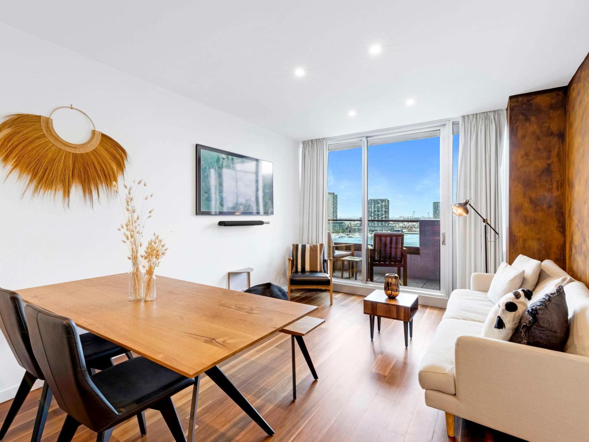 The Sebel Residences Melbourne Docklands Serviced Apartments Exterior photo