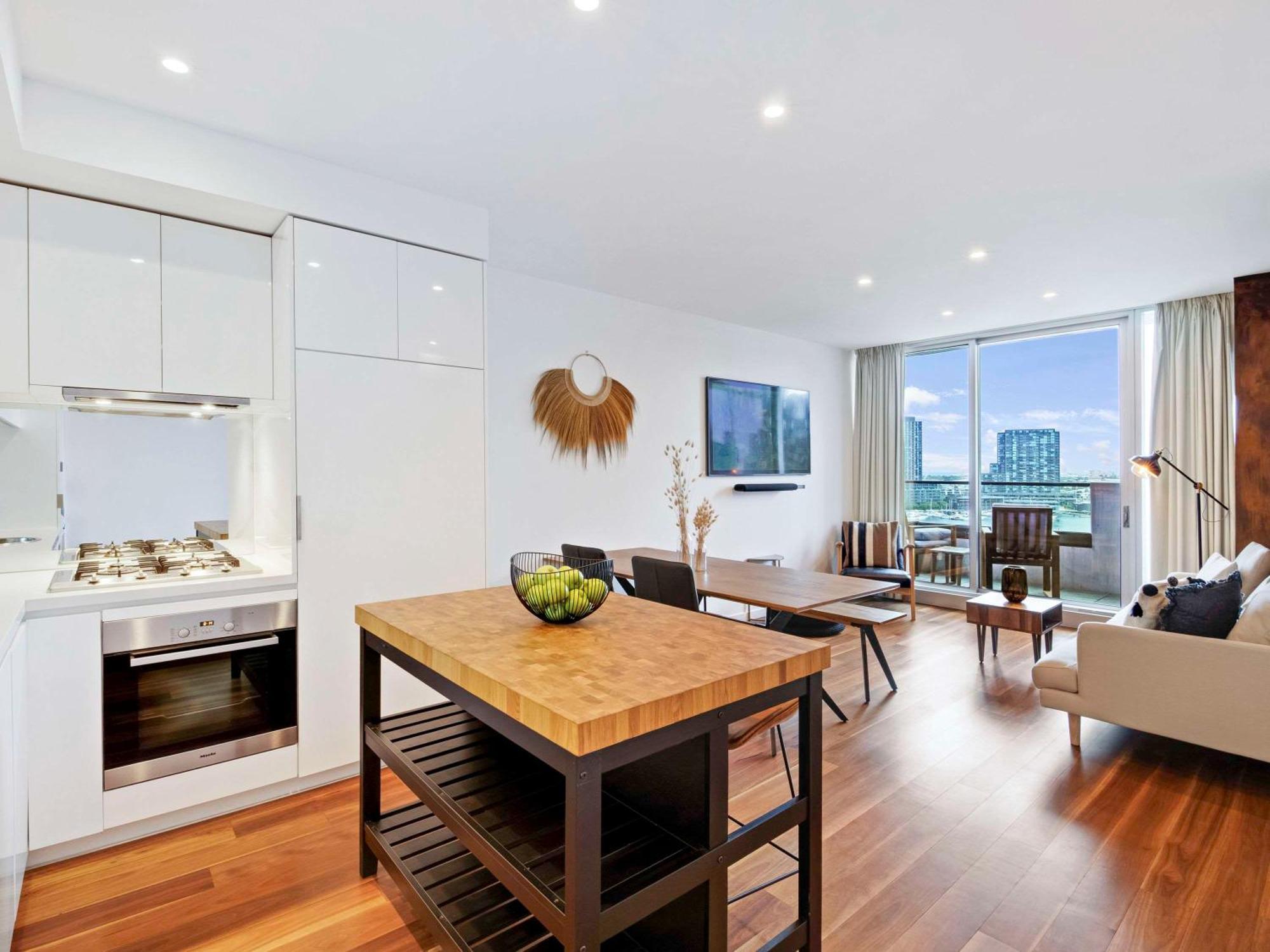 The Sebel Residences Melbourne Docklands Serviced Apartments Exterior photo